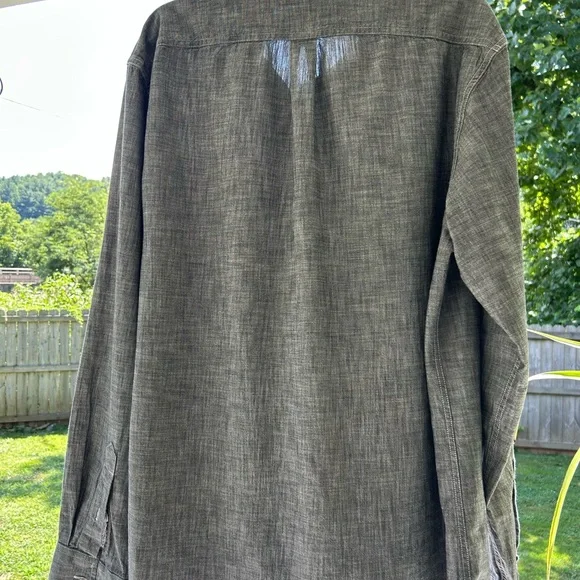 Old Navy Gray Chambray Men’s XL Button Up - Picture 3 of 6